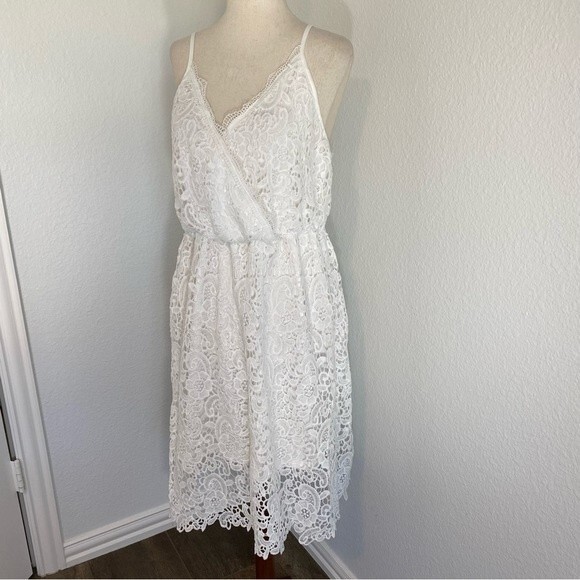 NWOT Shein Lacy Floral White Wrap Front V Neckline Spaghetti Strap Dress Size L - Picture 1 of 10
